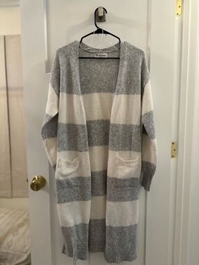 Long Open-Front Striped Cardigan Sweater - Gray & Cream
